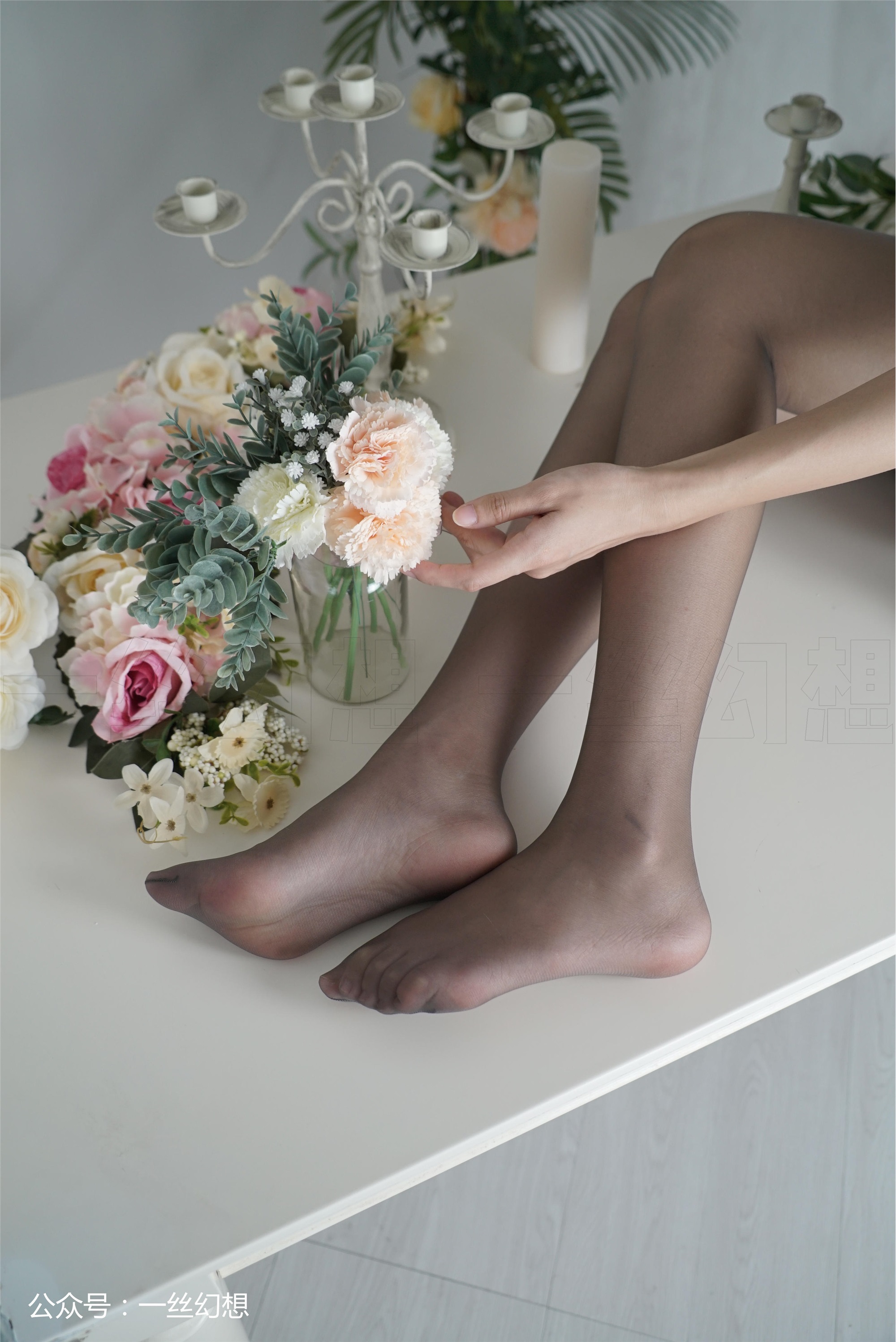 高丝女子图鉴 袜小喵×一丝幻想 NZ013 小唯